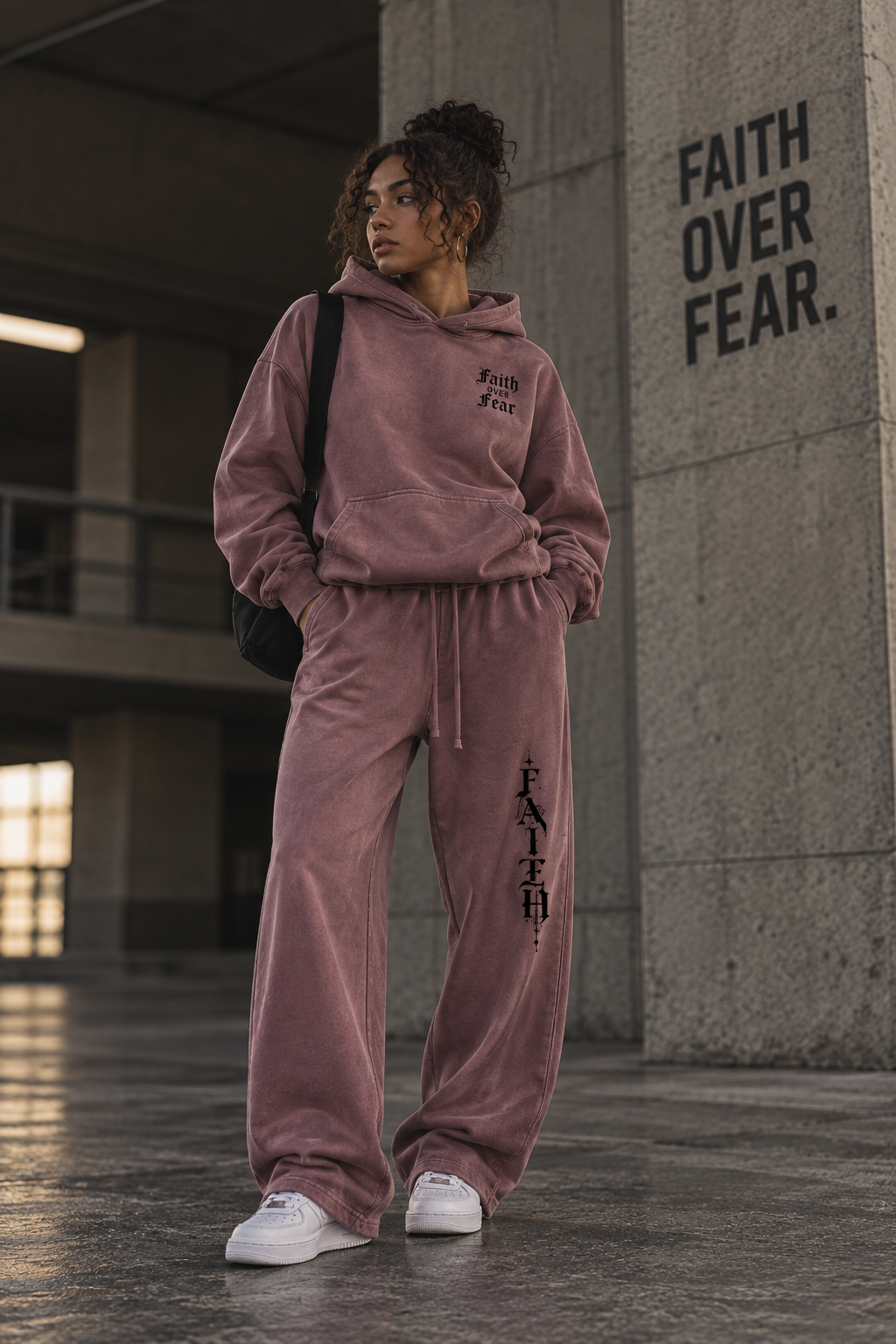 FAITH Washed Fleece Sweatpants